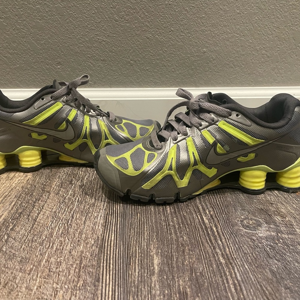 Nike Shox shoes women size 8